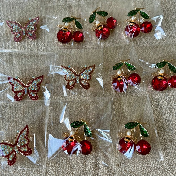 Bundle Of 11 - Butterfly and Cherry Bumblebee Brooches - Picture 3 of 7